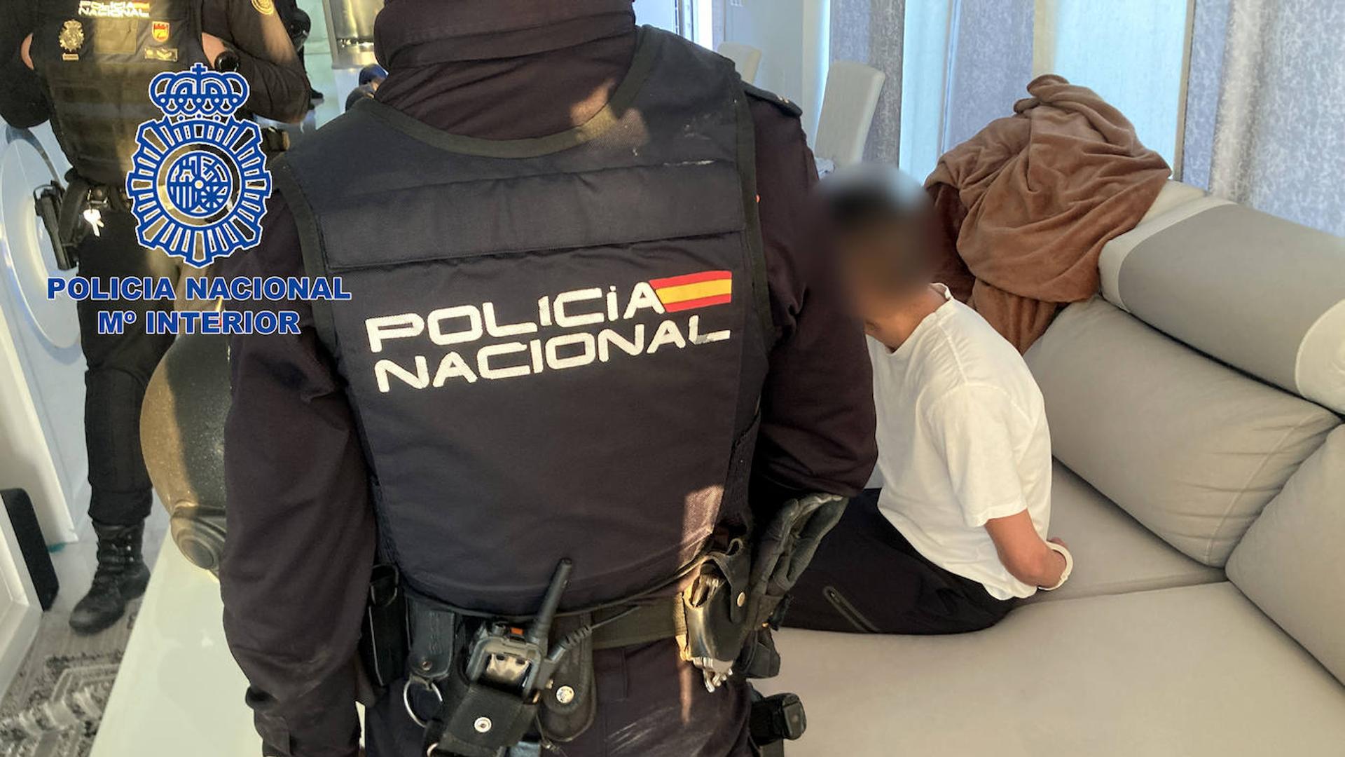 Detenidas cinco personas en Alicante por traficar con marihuana hachís